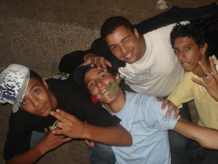 éWa ach Tgoll ? LA 3ALA9a